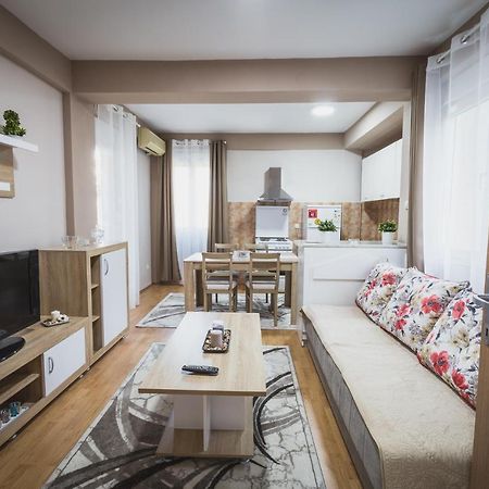Axios Apartment เกฟเกลียา ภายนอก รูปภาพ