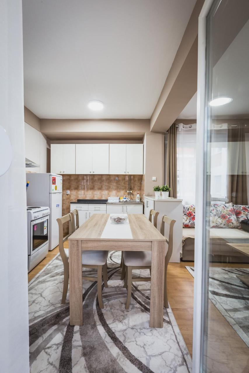 Axios Apartment เกฟเกลียา ภายนอก รูปภาพ
