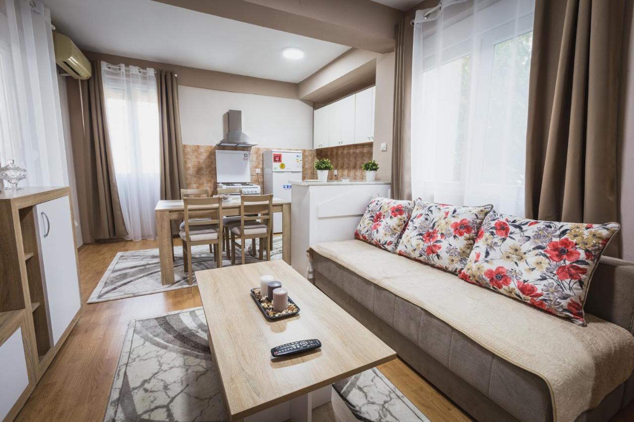Axios Apartment เกฟเกลียา ภายนอก รูปภาพ