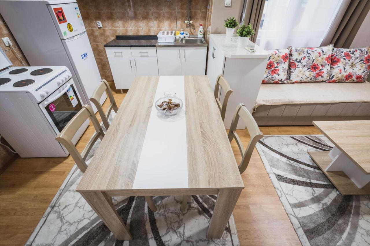 Axios Apartment เกฟเกลียา ภายนอก รูปภาพ