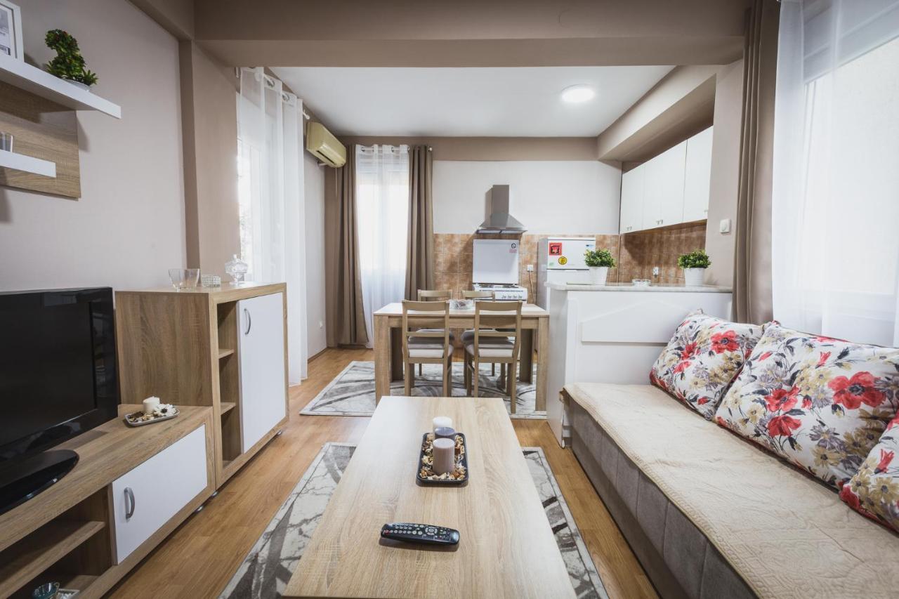 Axios Apartment เกฟเกลียา ภายนอก รูปภาพ