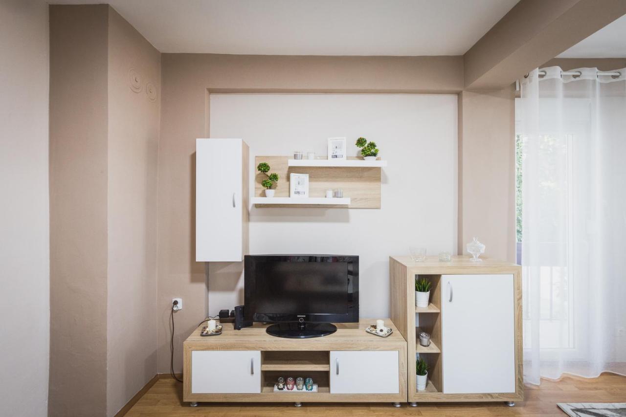 Axios Apartment เกฟเกลียา ภายนอก รูปภาพ